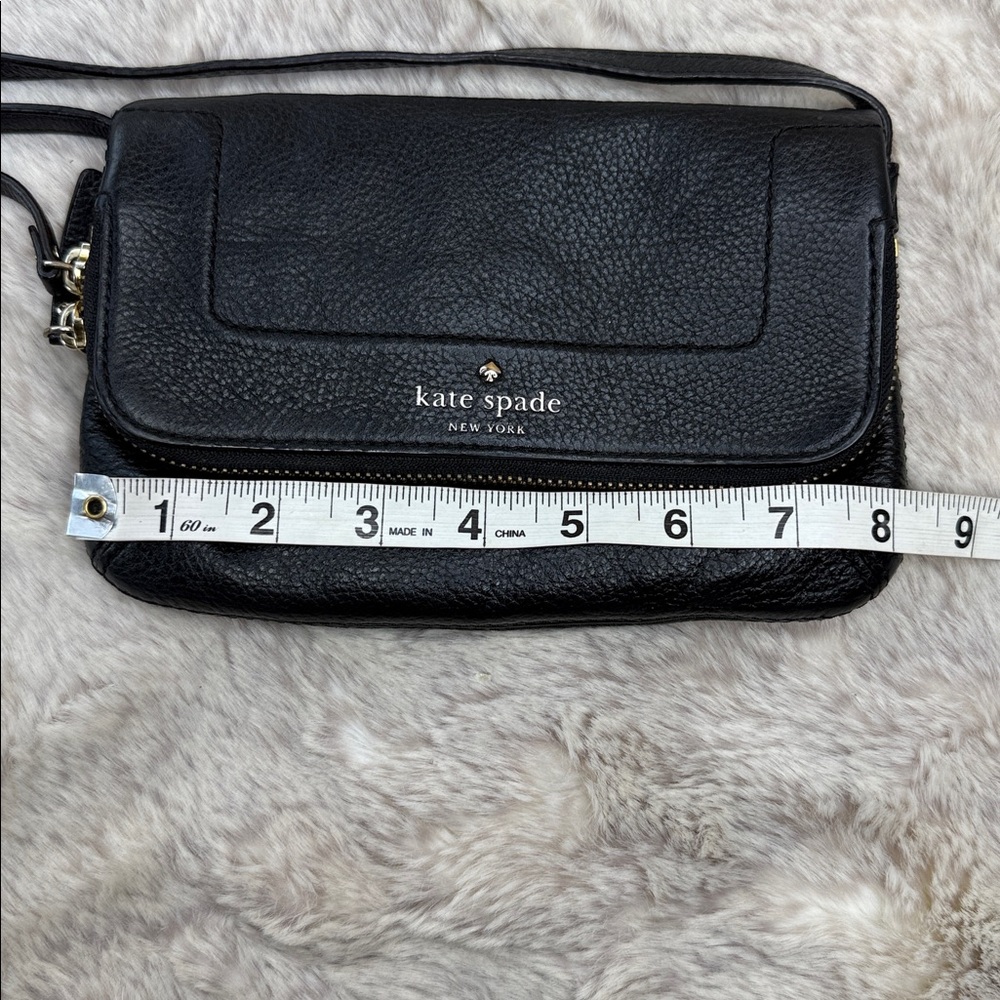 Kate Spade New York Mansfield Mariana
Crossbody Bag (Black) - Picture 9 of 11